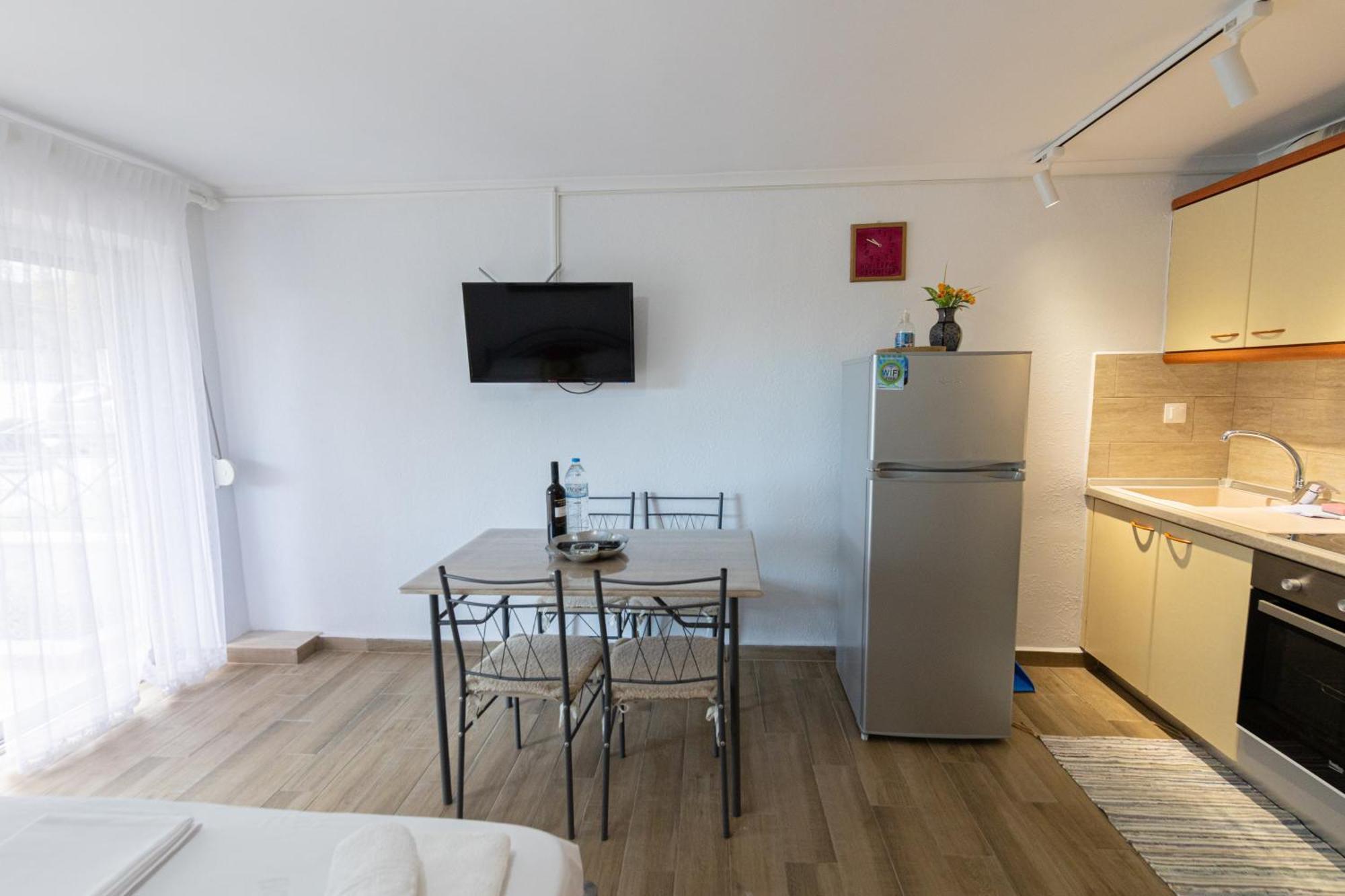 Toli Apartments Kallithea  Exterior photo